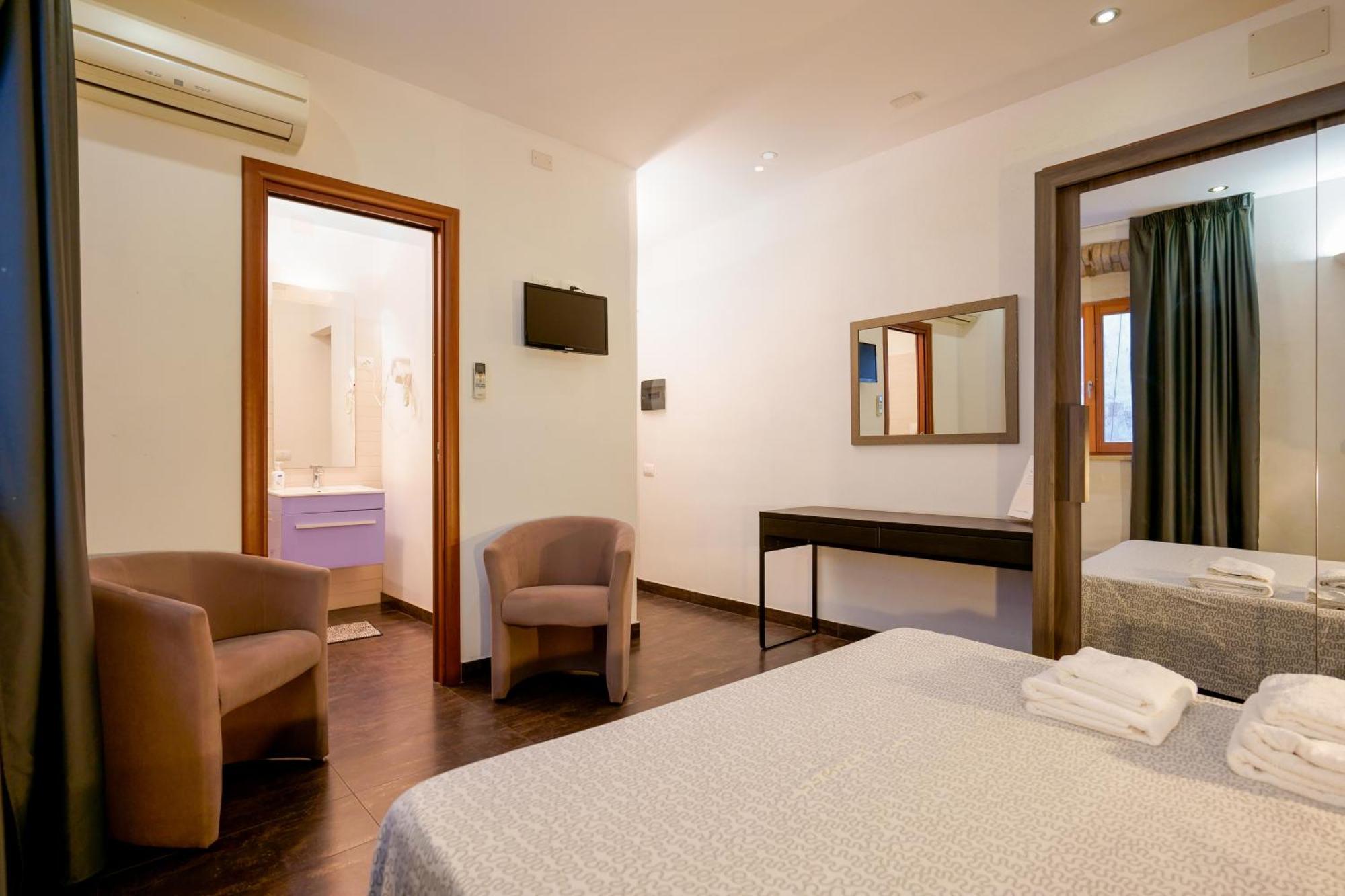 Il Palazz8 Hotel Iglesias Ngoại thất bức ảnh