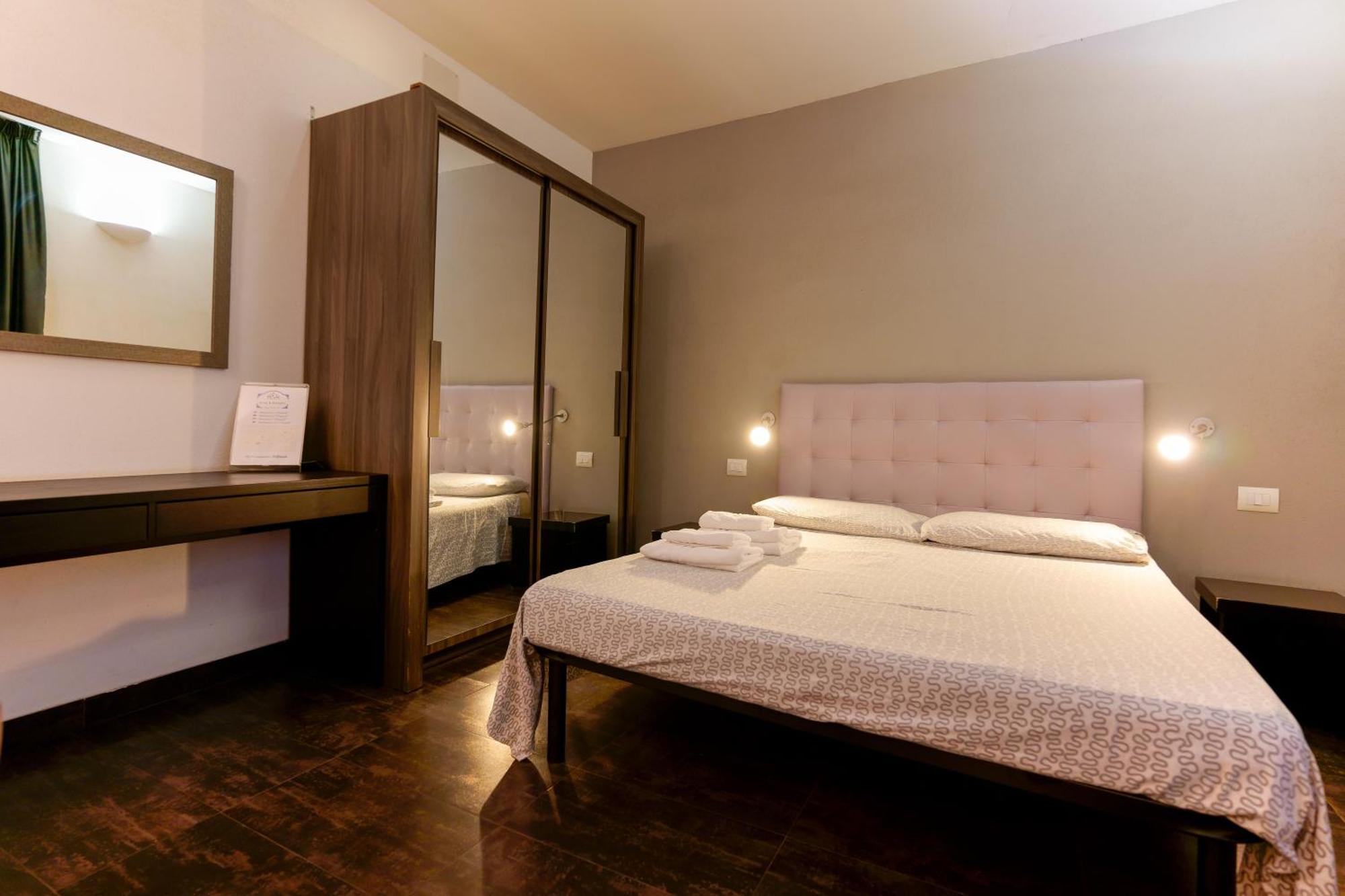 Il Palazz8 Hotel Iglesias Ngoại thất bức ảnh