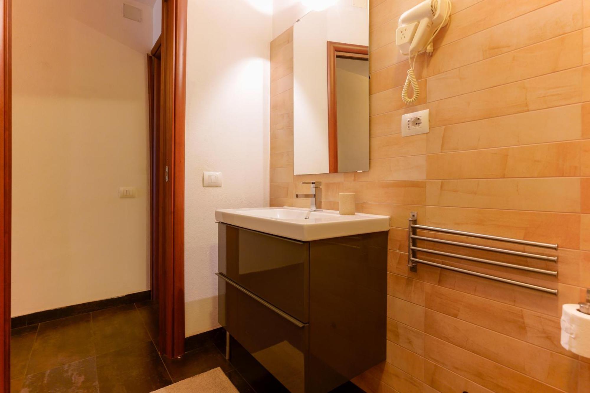 Il Palazz8 Hotel Iglesias Phòng bức ảnh